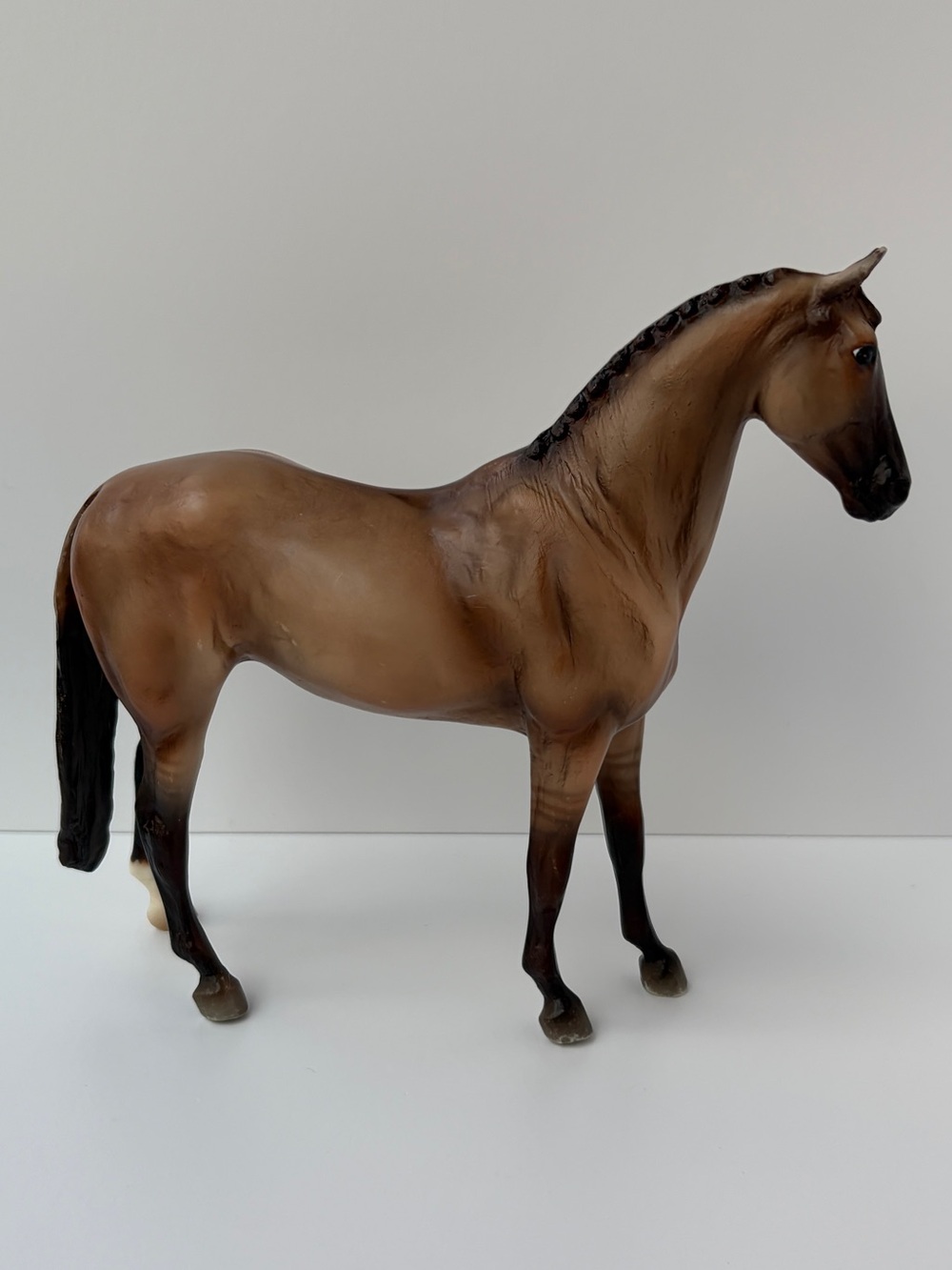 Vintage Breyer Light Brown Standing Horse One White Stocking - Picture 4 of 9
